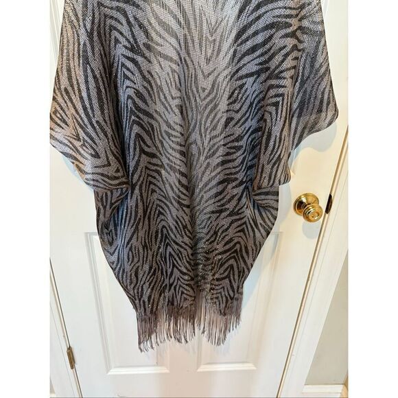 Grey Zebra Print Poncho/Shawl - Picture 3 of 9